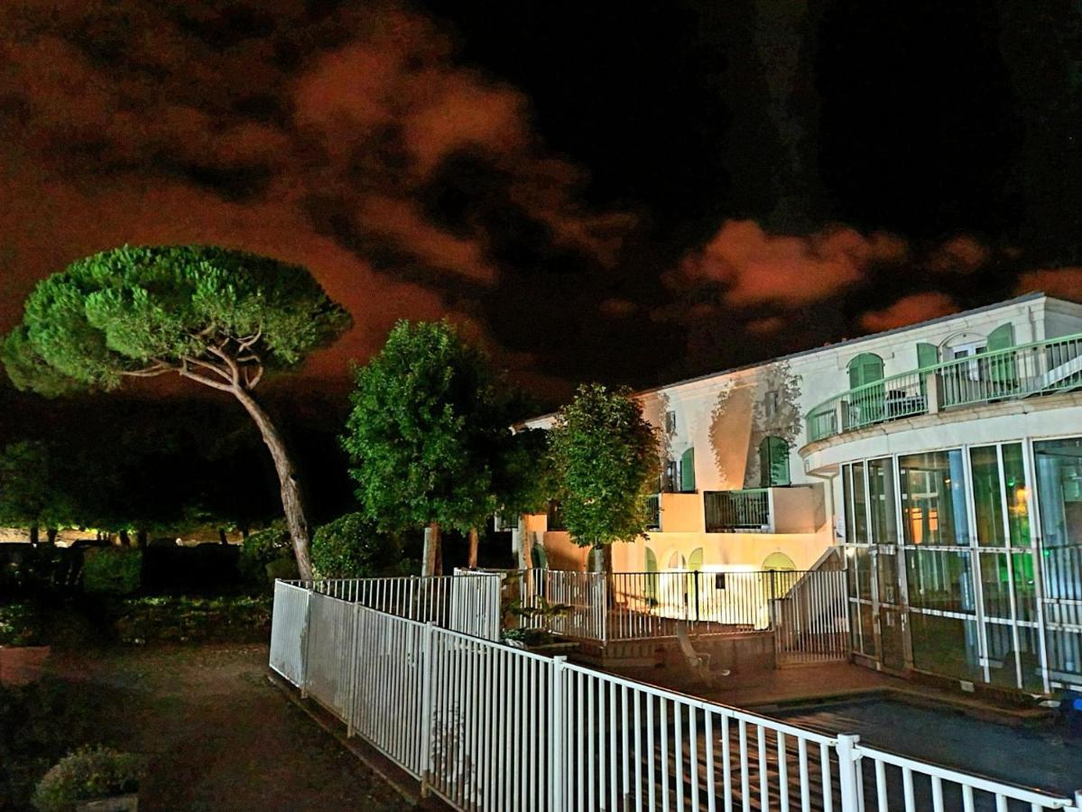 Appartement 91 Palais Des Gouverneurs Saint-Martin-de-Ré Eksteriør bilde